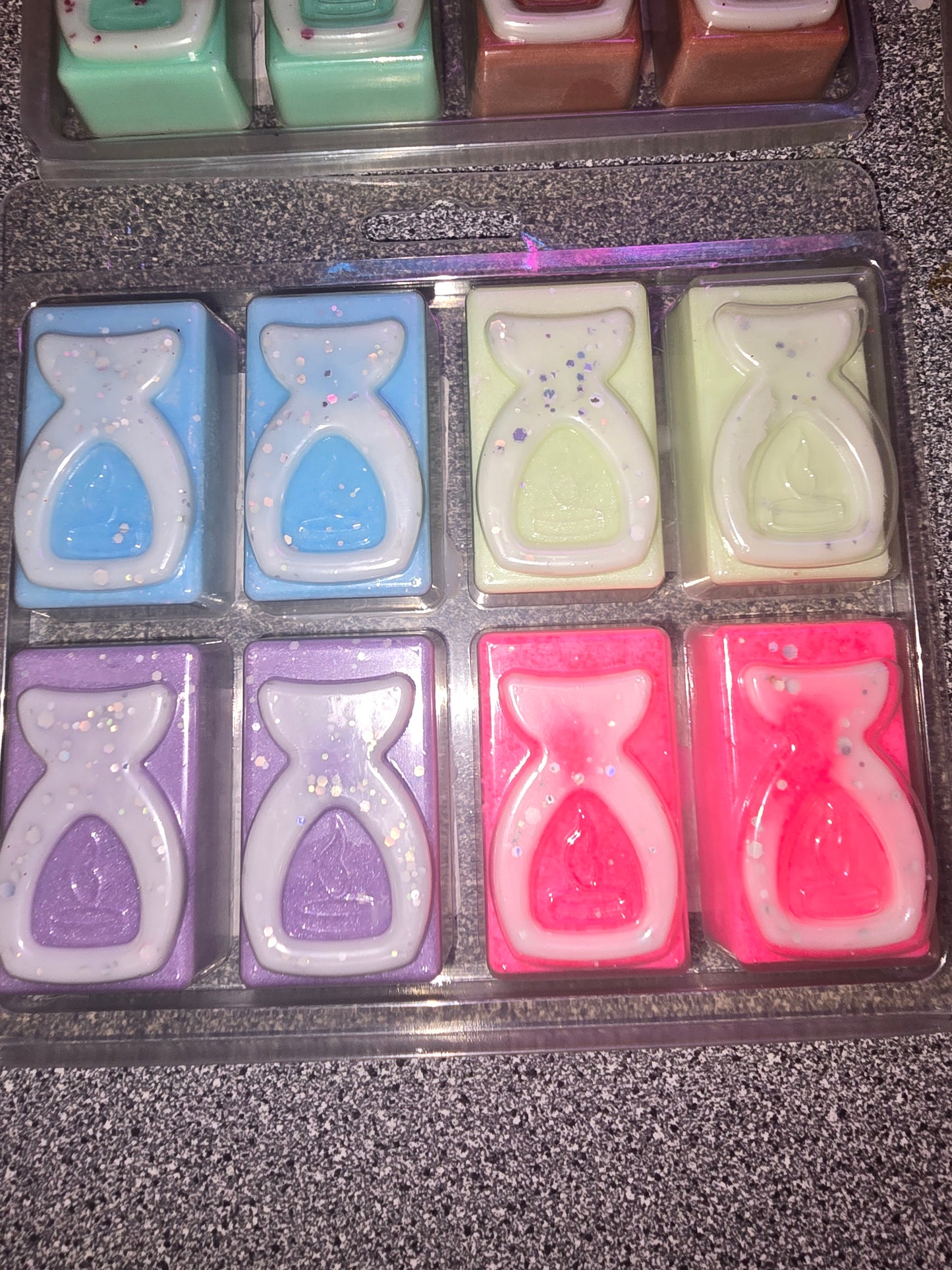 8 section large clamshell wax melts cute burner design