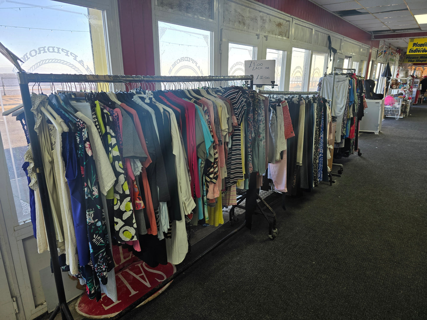 STOCK CLEARANCE MYSTERY CLOTHES BUNDLE