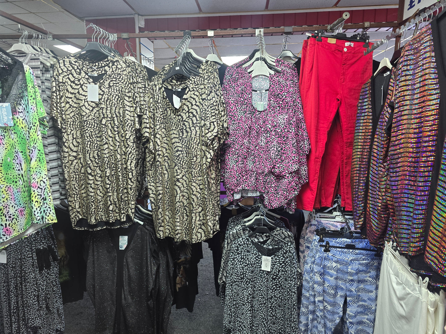 STOCK CLEARANCE MYSTERY CLOTHES BUNDLE