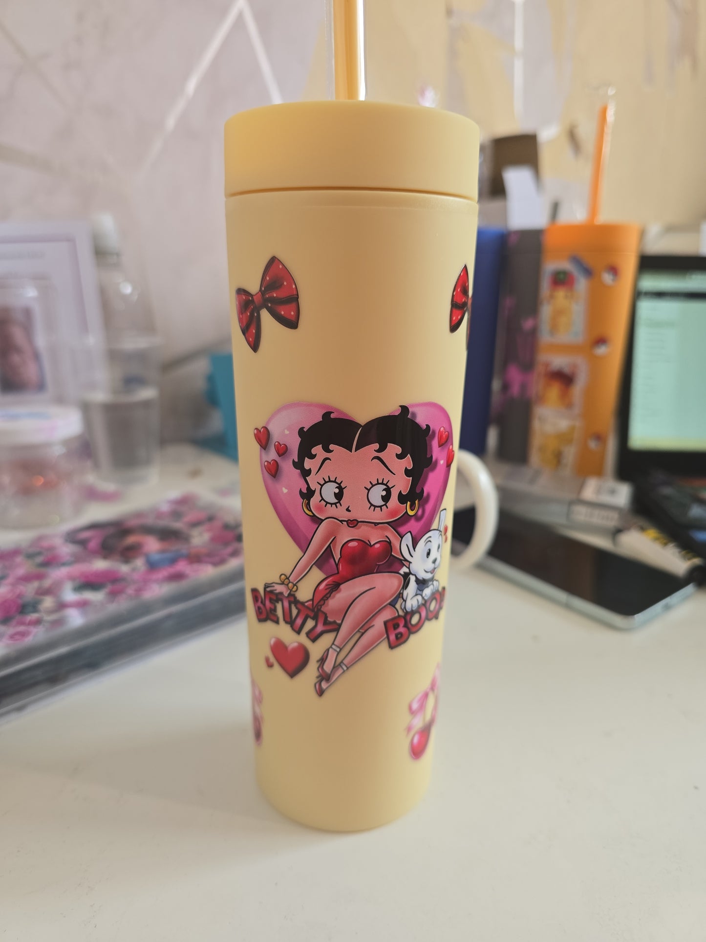 strata plastic tumbler